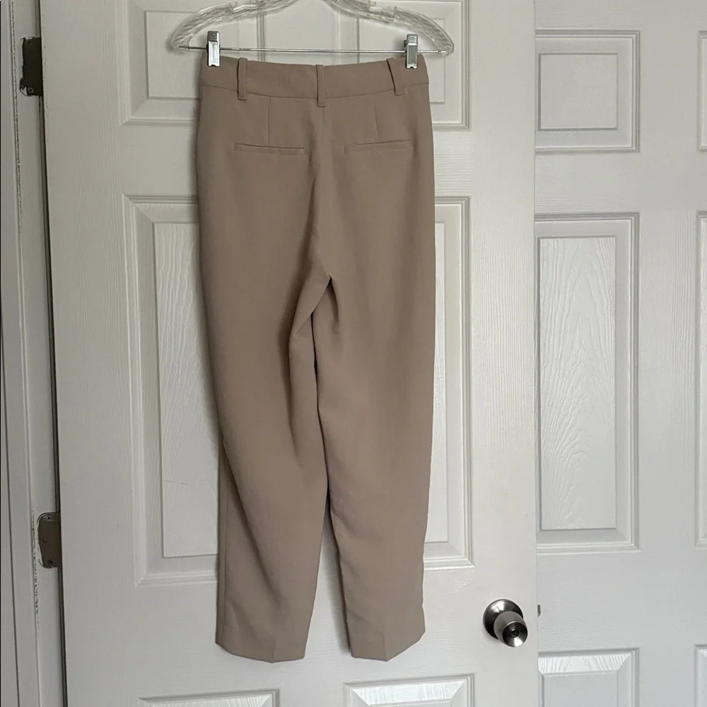 Aritzia Wilfred Marcona Beige Clover Carrot Pants 0 - Picture 5 of 7